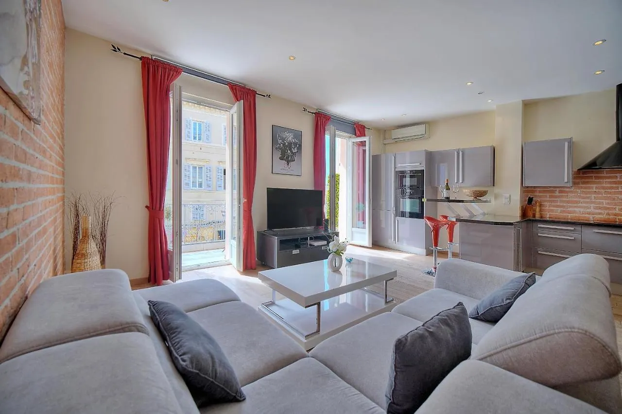 Διαμέρισμα Moderne 3 Pieces Idealement Situe Centre De Cannes L! A2B22
