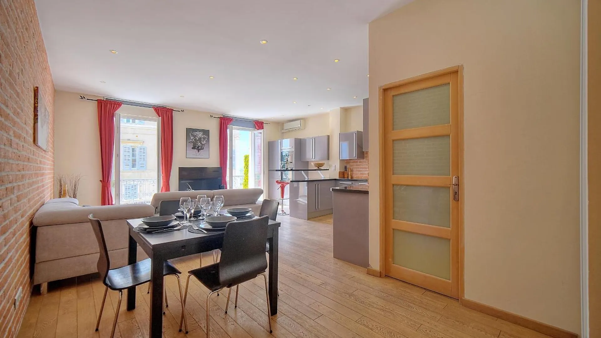 Διαμέρισμα Moderne 3 Pieces Idealement Situe Centre De Cannes L! A2B22 Γαλλία