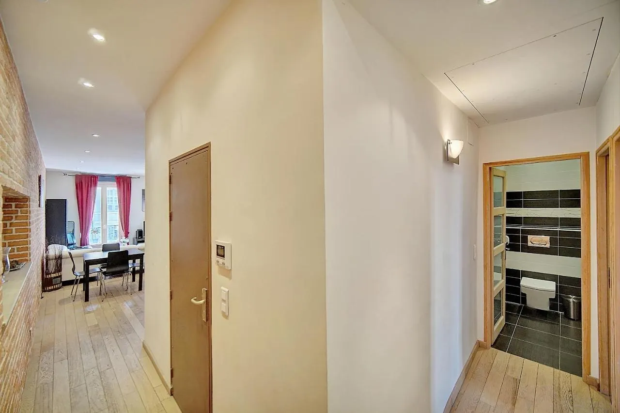 Moderne 3 Pieces Idealement Situe Centre De Cannes L! A2B22