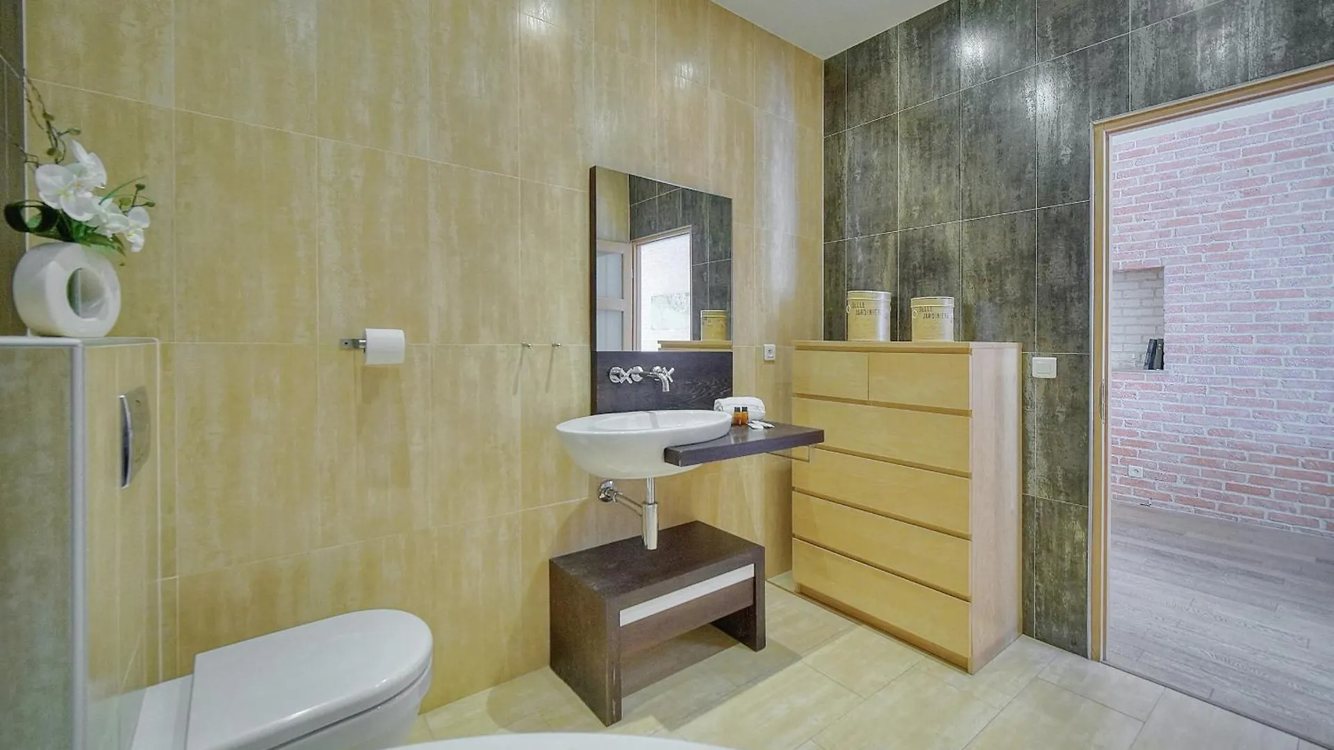 Daire Moderne 3 Pieces Idealement Situe Centre De Cannes L! A2B22